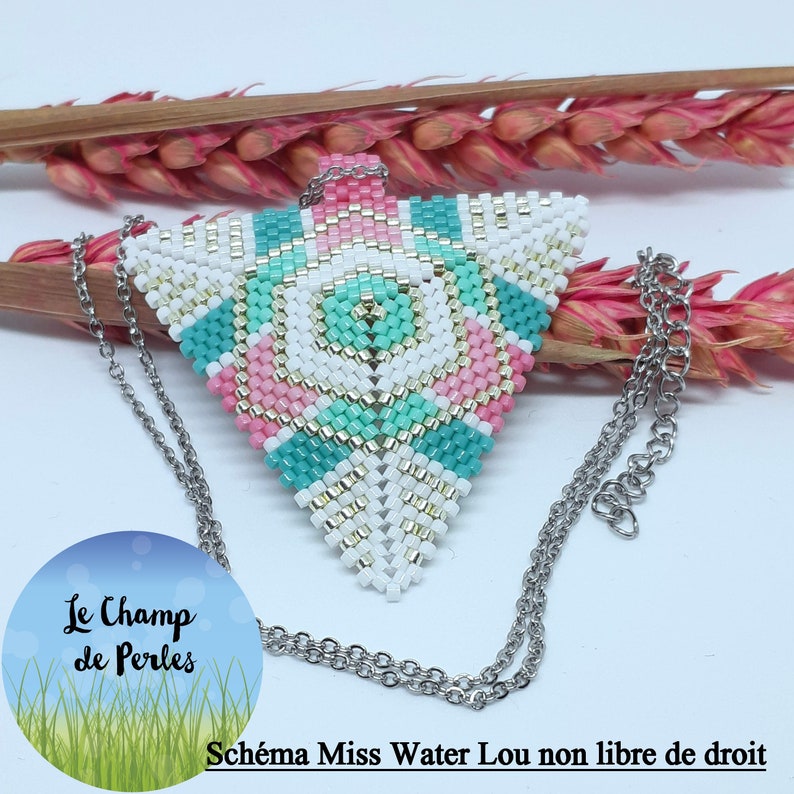 Triangle pendant woven with Miyuki