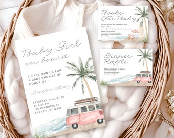 Puede incluir: Una invitación a una fiesta de bienvenida al bebé con temática de playa. La invitación presenta una camioneta rosa y blanca con una tabla de surf en la parte superior, palmeras y el texto "Baby Girl on board". La invitación también incluye el texto "Por favor, únase a nosotros para una fiesta de bienvenida al bebé en honor a Amelia Mary" y la fecha y hora de la fiesta.