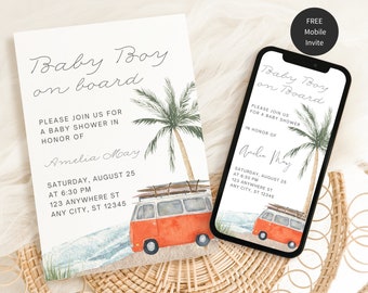 Op de afbeelding: Een baby shower uitnodiging met een strandthema. De uitnodiging heeft een aquarel illustratie van een vintage busje met surfplanken op het dak, palmbomen en oceaan golven. De tekst op de uitnodiging luidt "Baby Boy on Board" en bevat de datum, tijd en locatie van de baby shower.