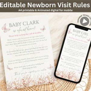 Könnte beinhalten: Ein druckbares und animiertes digitales Schild für einen Neugeborenen-Besuch. Das Schild zeigt ein rosafarbenes und weißes Blumenmuster mit Schmetterlingen und dem Text "Baby Clark is almost here!" und "Please help us keep her safe & healthy".
