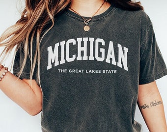 Comfort Colors Michigan T-Shirt | Custom Michigan Comfort Colors Shirt | Personalized Name Shirt | Custom Comfort Colors Shirt | Vintage Tee