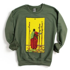 Chemise de carte de tarot trois baguettes, pull sorcière pour elle ou lui