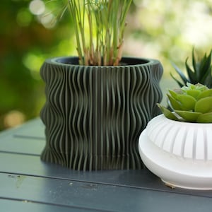 Kruka | Inomhusblomkruka med fat "Muxel" | Modern och unik designerinredning | 3D-utskriven