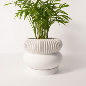 Flower pot cover | Interior flower pot with drainage “Elomi” | Modern & unique design interior decoration | 3D printed