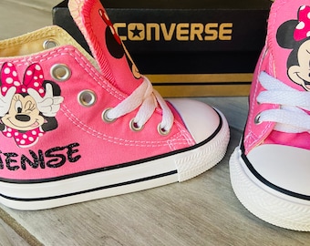Minnie custom converse