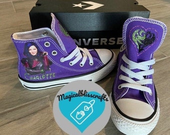 Mal custom converse