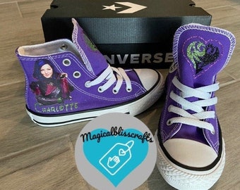 Mal custom converse