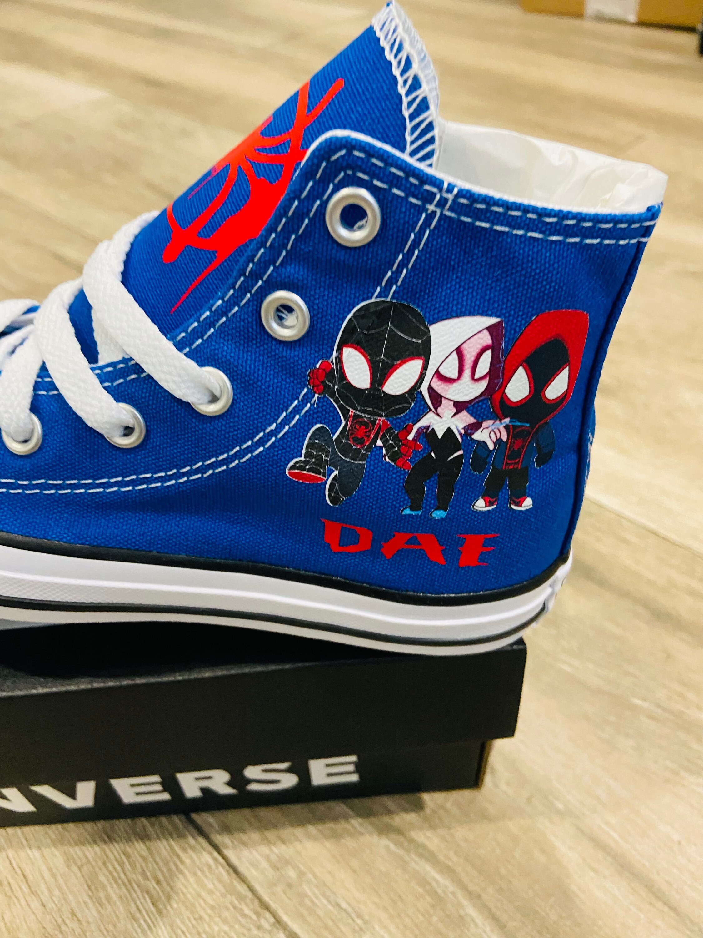 Spiderman on sale converse toddler
