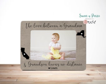 Long Distance States Grandma and Grandchildren Personalized Picture Frame GIFT The Love Between, Knows No Distance Quote