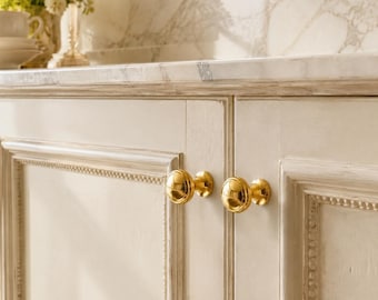 Pomelli per mobili classici in ottone non laccato
