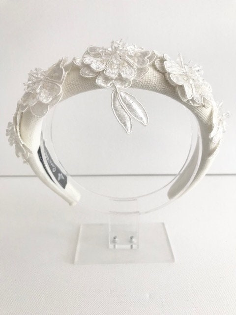 Gabrielle · Unique Handmade Couture Vintage Lace off White  display picture 1