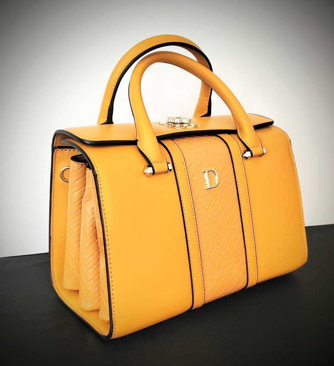 Big purses canada hot sale