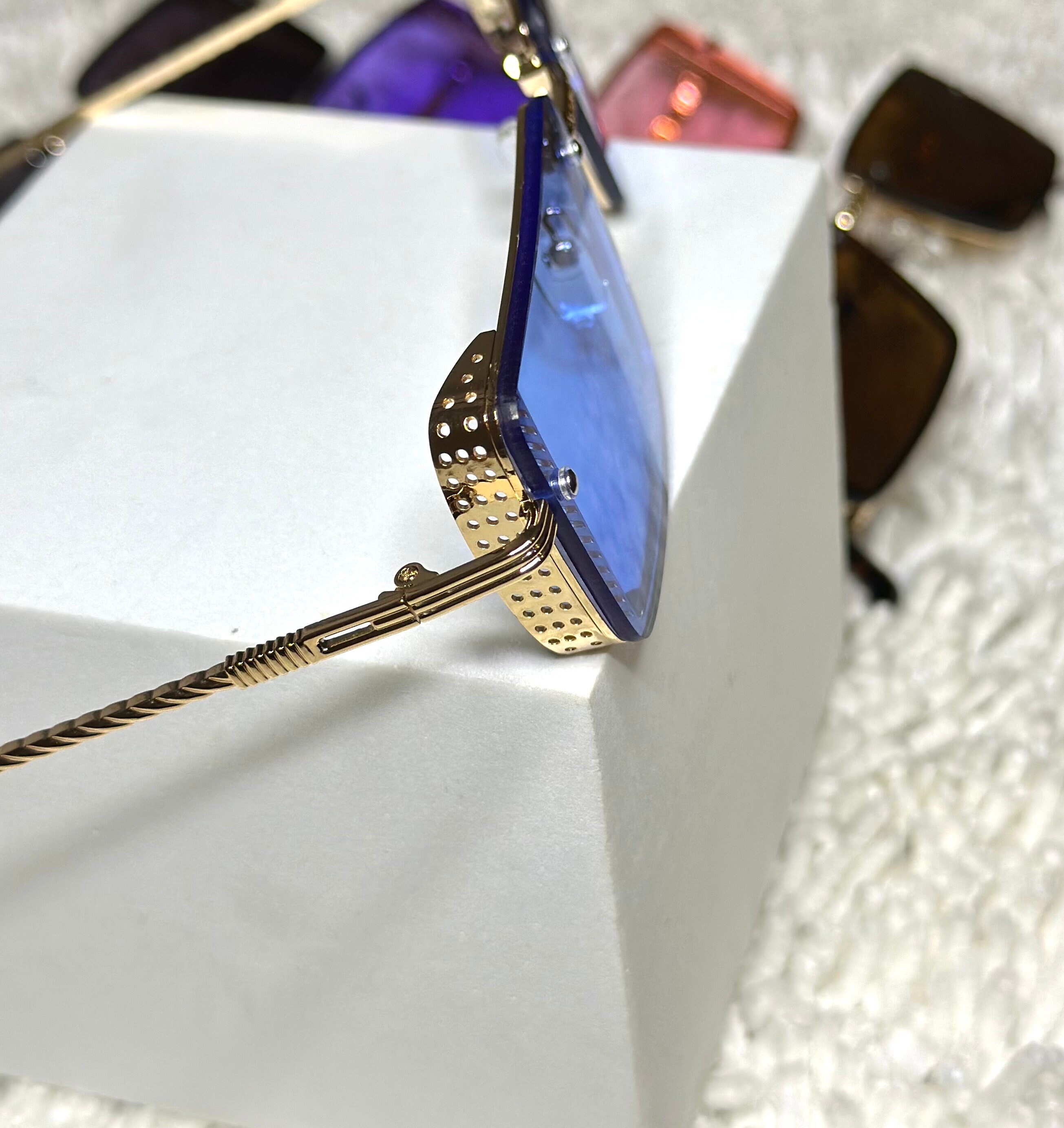 Small Rectangular Hippie sunglasses Retro Rectangle Sunglasses: Small Hippie Style Women main image 3