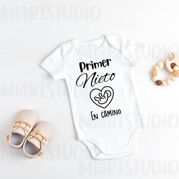 Primer nieto en camino svg, First Grandchild Svg Png, First grandbaby svg, Pregnancy Announcement SVG, New grandparents Announcement Svg