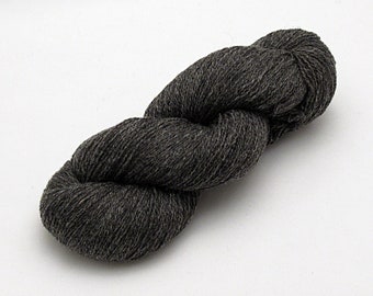 Natural wool yarn, Sheep wool yarn, Knitting yarn, Natural color yarn, Color Dark Grey - 100% Wool