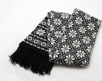 Long Winter Scarf Scandinavian Double-Sided Knit Black and White