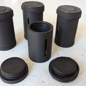 Granadas de cosplay ODST impresas en 3D: réplicas de accesorios muy detalladas