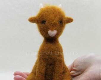 Cute Highland Cow decoration, felted Highland Cow