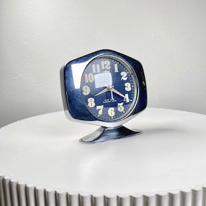 Reloj de sobremesa vintage cromado de la era atómica, años 60, decoración retro para el hogar, relojes vintage futuristas únicos.