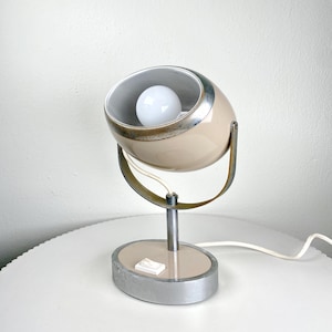 Vintage Space Age Table Lamp – Beige & Chrome Eyeball Retro Spotlight Lamp - 1960s / 1970s Design Lighting
