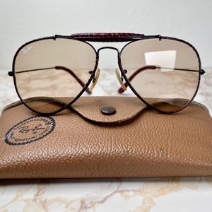 1980s Vintage Ray-Ban &#39;General&#39; Aviator 58mm Outdoorsman Leathers Collection Sunglasses by Bausch & Lomb - Brown Lenses with Leather Frames