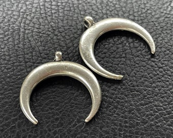 2  Half Moon Pendants Silver plated Crescent vertical bail Turkish Jewelry supply mdla0415B