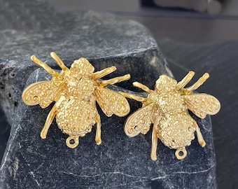 Matte Gold Plated Bee Earring Findings, Post Stud Blank with Bail, Textured Honey Bee Charms for DIY Jewelry Supplies, 873A