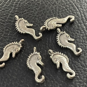 6  Seahorse Charms Matte Silver plated Double sided pendants sea horse Turkish Jewelry supply mdla1253B