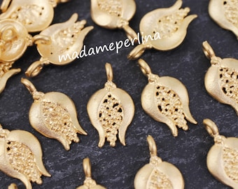 10   Pomegranate Charms  Matte Gold plated pomagranate pendants Turkish jewelry supply mdla1241A