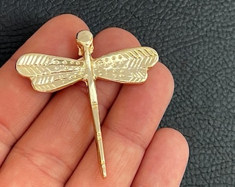 Gold Plated Dragonfly Pendant Charm, Jewelry Finding for Necklace Earrings, Nature DIY Craft Supply Gift, 298E