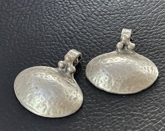 Silver Plated Oval Dome Pendants 2 Pcs, Jewelry Charms DIY, 805B