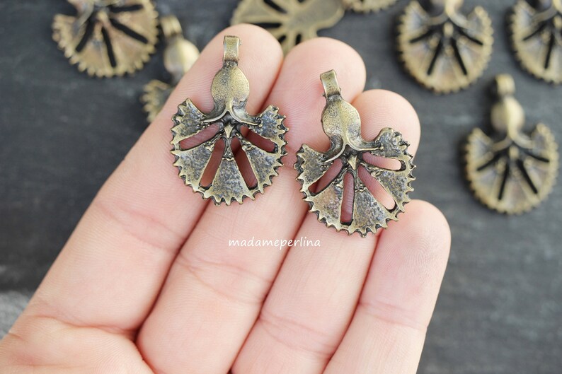 2 Clove Pendants Bronze Plated Tulip Floral Turkish Jewellery Etsy