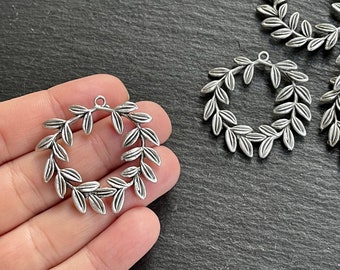 1  Wreath Pendant Silver plated Turkish Jewelry supply mdla0334B