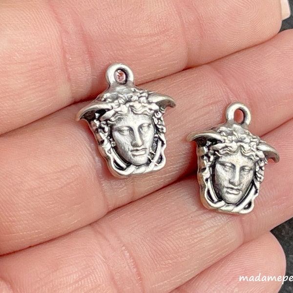 2  Medusa Pendant charms Matte Silver plated Turkish jewelry supply mdla0925B