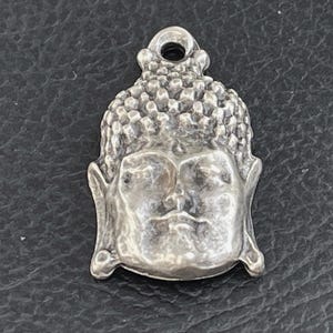 1  Buddha Pendant Silver plated  Turkish Jewelry designer supply  mdla0045B