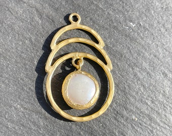 Colgante de perla de agua dulce chapado en oro mate, dije de perla móvil, suministros modernos para la fabricación de joyas de perlas.