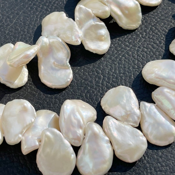 Keishi Petal Beads Top Drilled Large 18 to 25mm Ivory White Keshi Drop Pearl Freshwater Pearls 2pcs