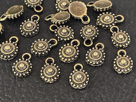 20 Floral Charms Bronze Plated 9mm Flowers Turkish Jewelry