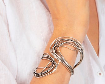 Artisan Bracelet Matte Silver plated Wire Wrapped Cuff Unique hand made Turkish jewelry  BLZ98B
