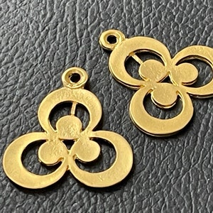 2  Rounds Pendants Matte Gold plated  Turkish Jewelry supply mdla0762A