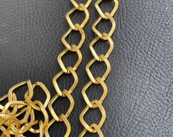 Matt Gold überzogene geometrische Kette für Juwel !!