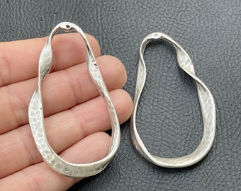 Ciondoli a goccia ondulati placcati in argento per la creazione di gioielli, 2 pezzi, forniture per collane fai da te, componenti per gioielli, 1050B