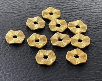 Matte Gold Plated Wavy Disc Spacer Beads 10pcs Flat Round Textured Beads Jewelry Making Supplies, 132A