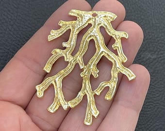 Pendentif corail plaqué or, breloque branche de corail marin, trouvaille de bijoux tendance inspirée de l'océan, 24D