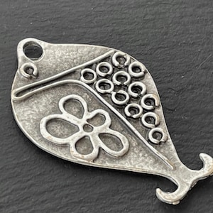1  Fish Pendant Silver plated floral Turkish Jewelry supply mdla0090B