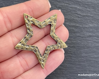 Bronze Plated Hammered Star Pendant, Open Celestial Charm, Textured Necklace Statement, Boho Jewelry Making Supply, 1098C