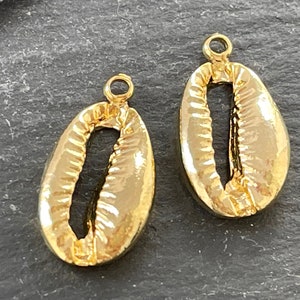 2   Cowrie Pendants  Seashell Gold plated Turkish jewelry supply mdla0785C