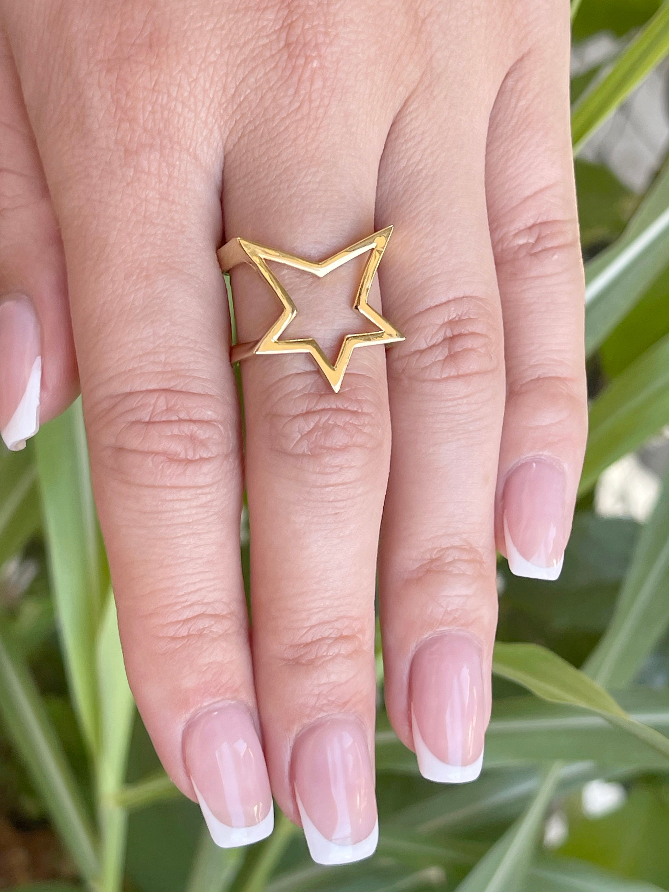 Amaxer Star Ring Finger Ring Theme of Stars Polish Gold Silver 6-11 Size  Stainless Steel Jewelry for Women: Clothing, Shoes & Jewelry - Amazon.com