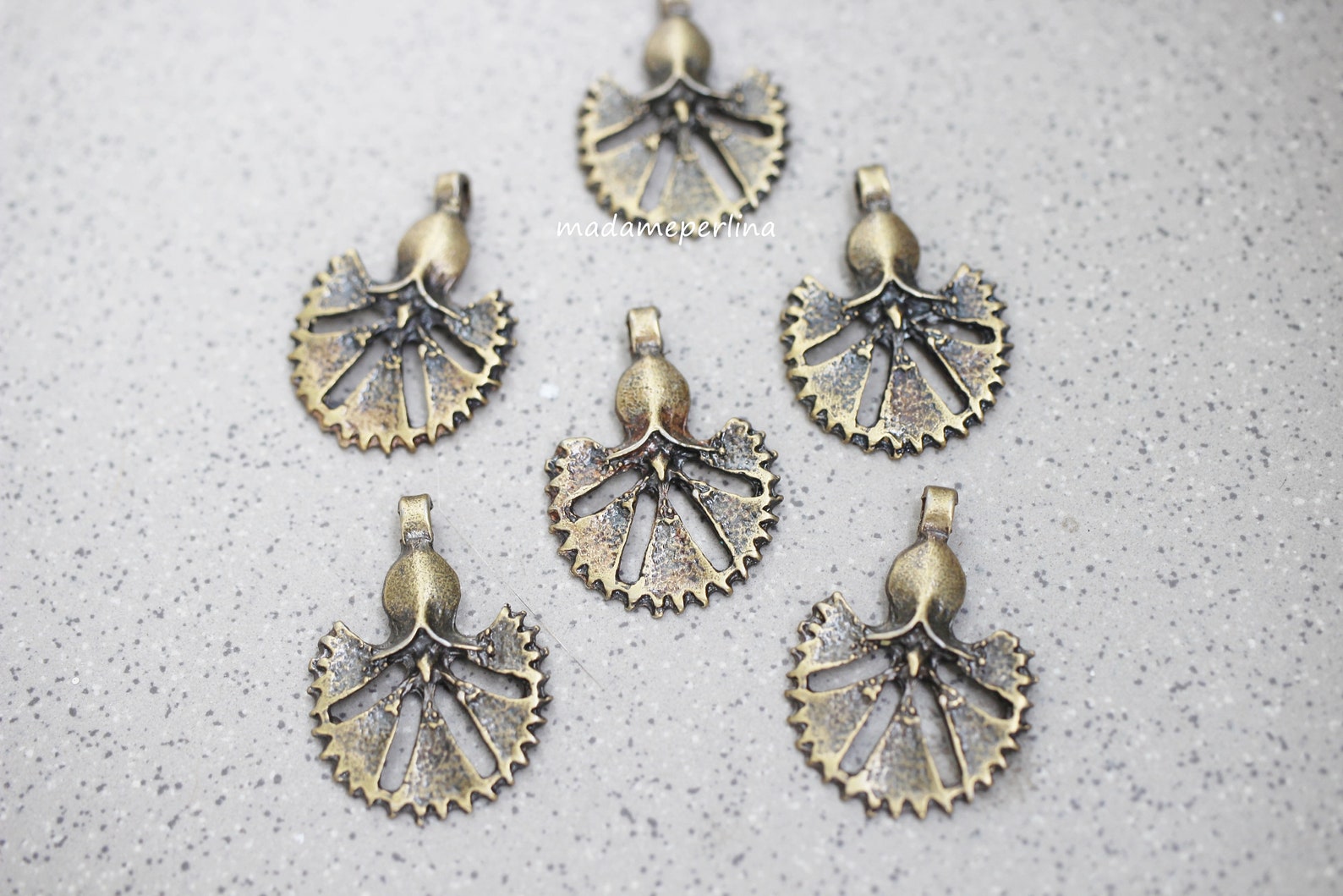 2 Clove Pendants Bronze Plated Tulip Floral Turkish Jewellery Etsy