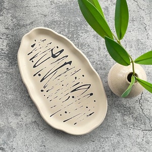 Large Oval Accent| Jesmonite Tray | Jewelry Tray | Accent Decor | Home Accent | Vanity Decor | Handmade Homeware